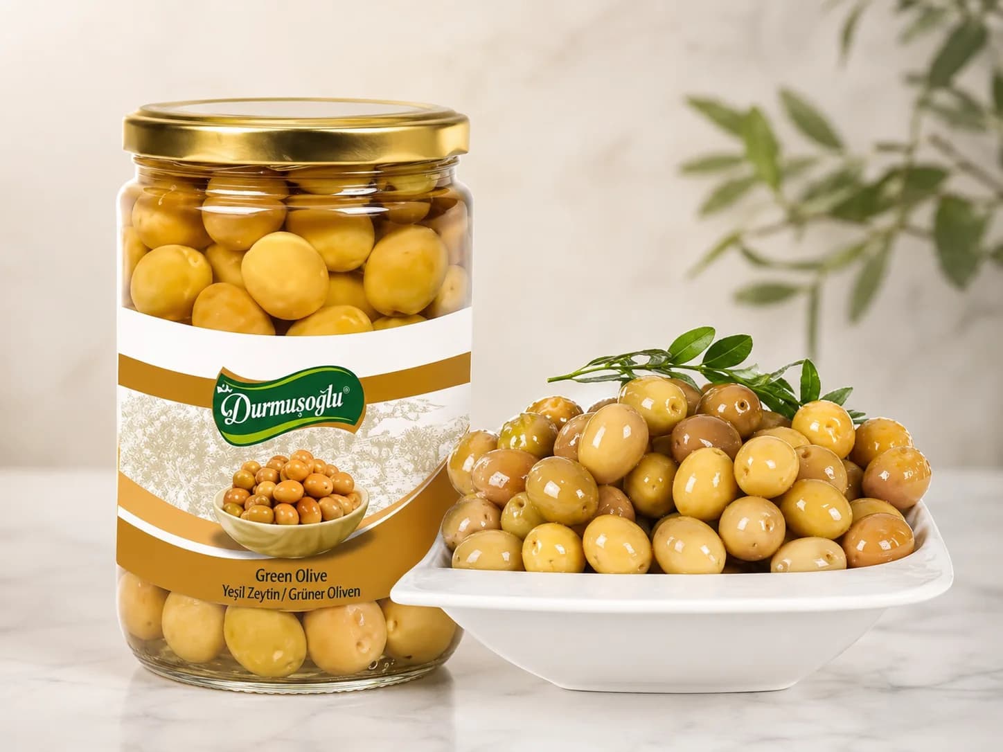 720 cc cam kavanozda Edremit tipi çizik yeşil zeytin